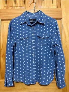 Prosper & Devine Blue Polka Dot Button-Up Chambray Long Sleeve Shirt Size Medium